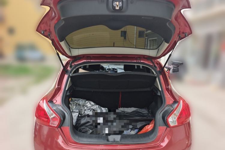 Used Nissan Tiida 2011 1.6L CVT Comfort Model Trunk