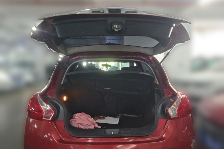 Used Nissan Tiida 2011 1.6L CVT Comfort Model Trunk