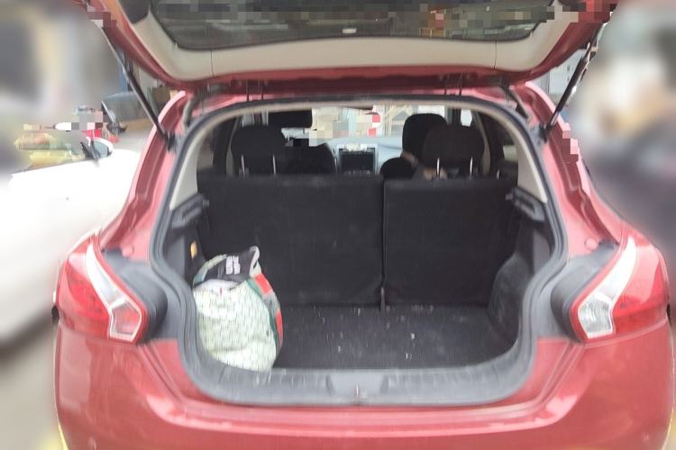 Used Nissan Tiida 2011 1.6L CVT Comfort Model Trunk