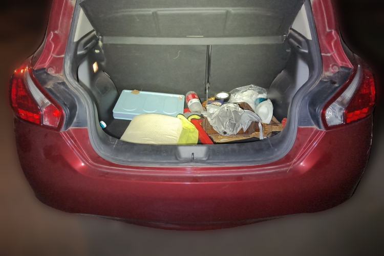 Used Nissan Tiida 2011 1.6L CVT Smart Version Trunk