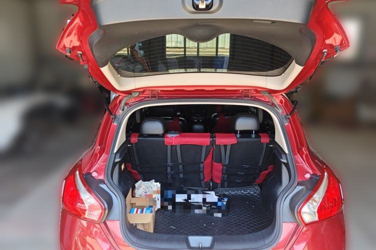 Used Nissan Tiida 2011 1.6L CVT Smart Version Trunk