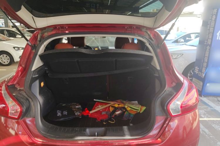 Used Nissan Tiida 2011 1.6L CVT Comfort Model Trunk