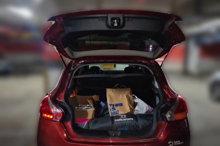 Used Nissan Tiida 2011 1.6L CVT Smart Version Trunk