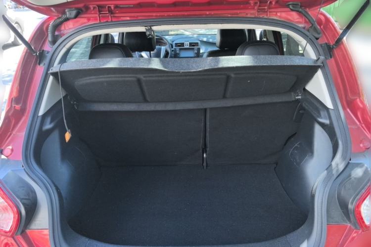 Used Nissan Tiida 2011 1.6L CVT Smart Version Trunk