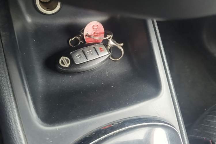 Used Nissan Tiida 2011 1.6T M-CVT Cool Edition Vehicle Key