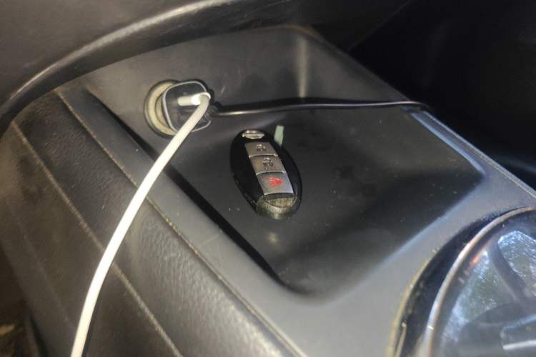 Used Nissan Tiida 2011 1.6L CVT Smart Version Vehicle Key