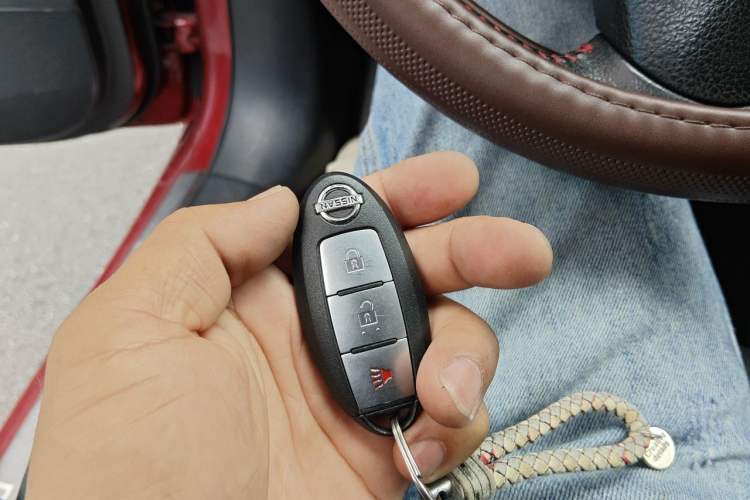 Used Nissan Tiida 2011 1.6T M-CVT Cool Edition Vehicle Key