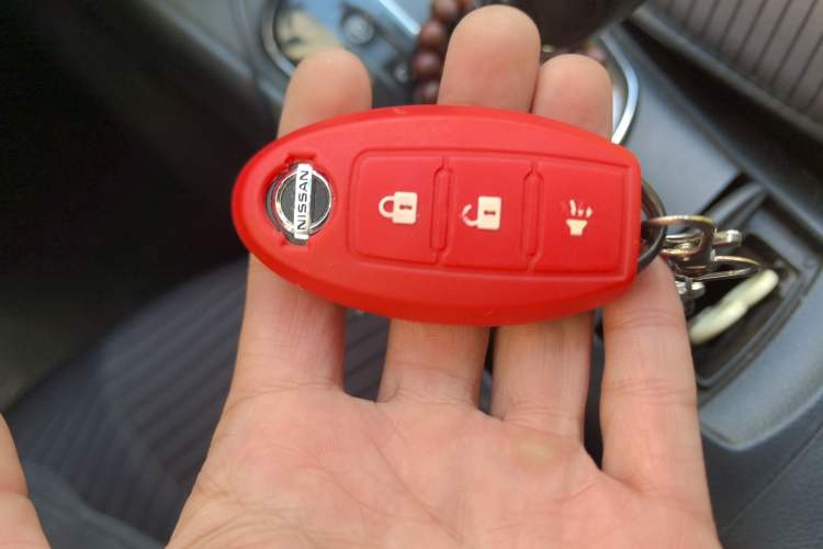 Used Nissan Tiida 2011 1.6L CVT Smart Version Vehicle Key