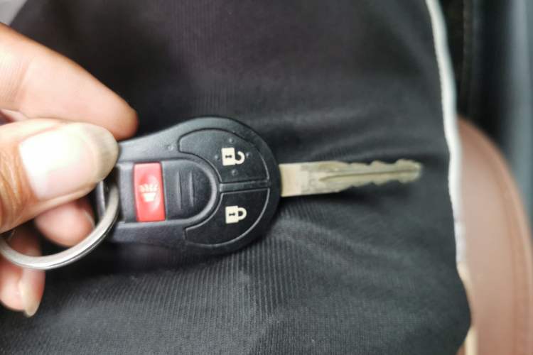 Used Nissan Tiida 2011 1.6L CVT Comfort Model Vehicle Key