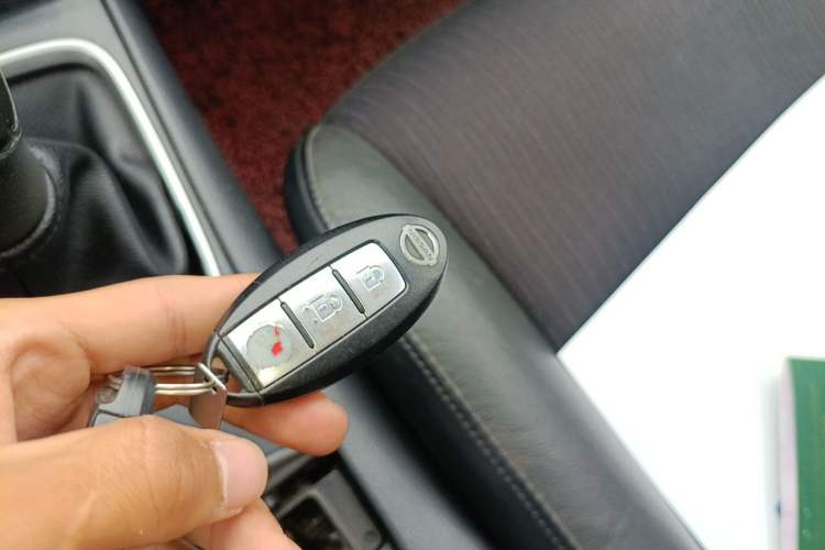 Used Nissan Tiida 2011 1.6L Manual Smart Version Vehicle Key