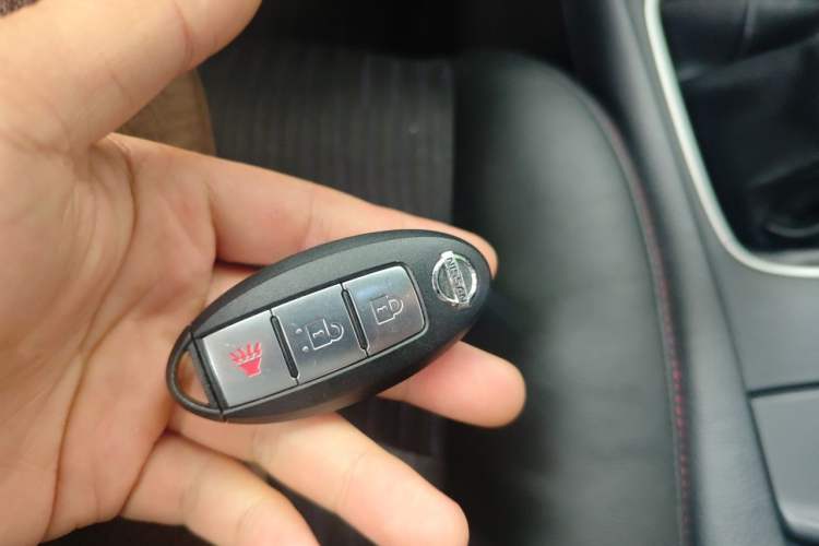 Used Nissan Tiida 2011 1.6T Manual Xuan Dong Edition Vehicle Key