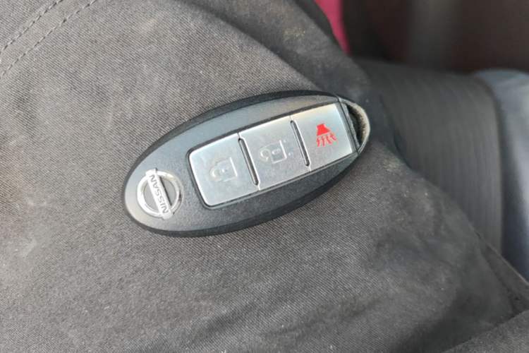 Used Nissan Tiida 2011 1.6L CVT Smart Version Vehicle Key