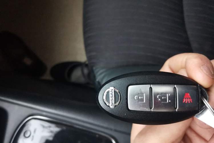 Used Nissan Tiida 2011 1.6L CVT Smart Version Vehicle Key