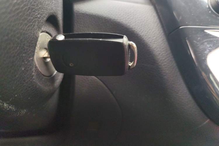 Used Nissan Tiida 2011 1.6L CVT Comfort Model Vehicle Key