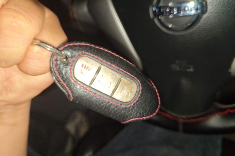 Used Nissan Tiida 2011 1.6L CVT Smart Version Vehicle Key