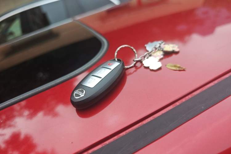 Used Nissan Tiida 2011 1.6L CVT Smart Version Vehicle Key