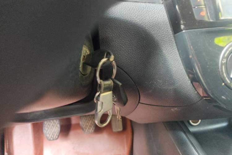 Used Nissan Tiida 2011 1.6L Manual Comfort Edition Vehicle Key