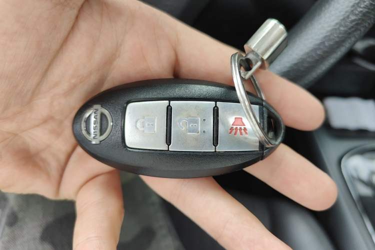 Used Nissan Tiida 2011 1.6L CVT Smart Version Vehicle Key