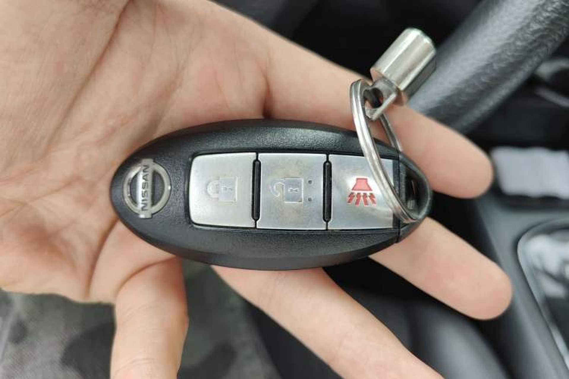 Used Nissan Tiida 2011 1.6L CVT Smart Version Vehicle Key