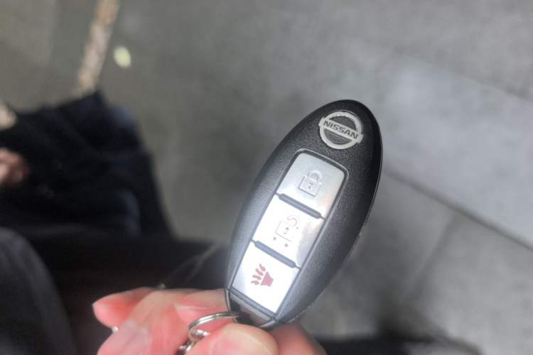 Used Nissan Tiida 2011 1.6L CVT Smart Version Vehicle Key