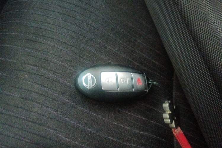 Used Nissan Tiida 2011 1.6L CVT Smart Version Vehicle Key
