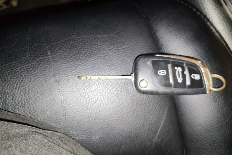 Used Nissan Tiida 2011 1.6L CVT Comfort Model Vehicle Key
