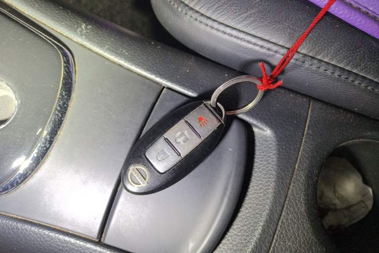 Used Nissan Tiida 2011 1.6L CVT Smart Version Vehicle Key