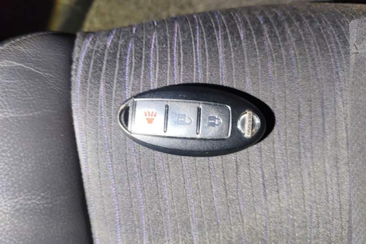 Used Nissan Tiida 2011 1.6L CVT Smart Version Vehicle Key