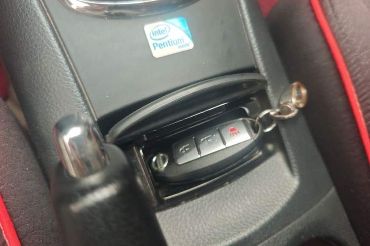 Used Nissan Tiida 2011 1.6L CVT Smart Version Vehicle Key