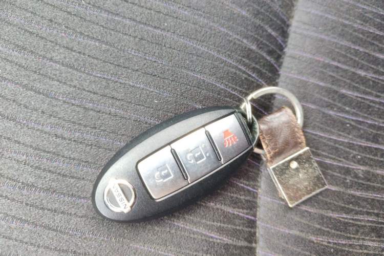 Used Nissan Tiida 2011 1.6L CVT Smart Version Vehicle Key