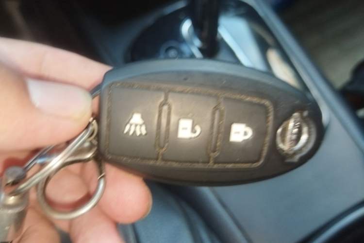Used Nissan Tiida 2011 1.6L CVT Smart Version Vehicle Key