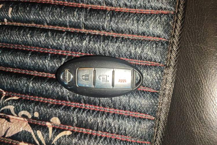 Used Nissan Tiida 2011 1.6L Manual Smart Version Vehicle Key