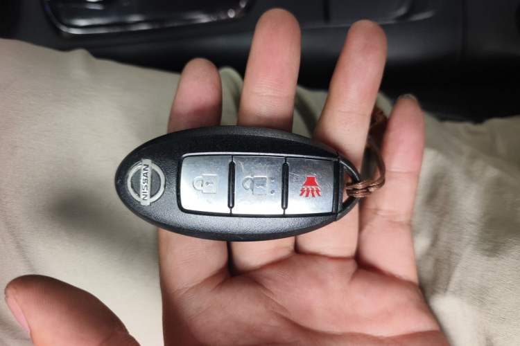 Used Nissan Tiida 2011 1.6L CVT Smart Version Vehicle Key