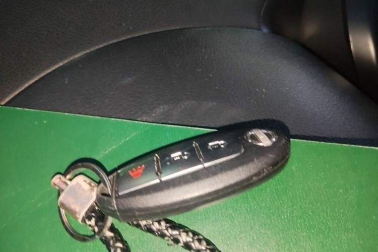 Used Nissan Tiida 2011 1.6L CVT Smart Version Vehicle Key
