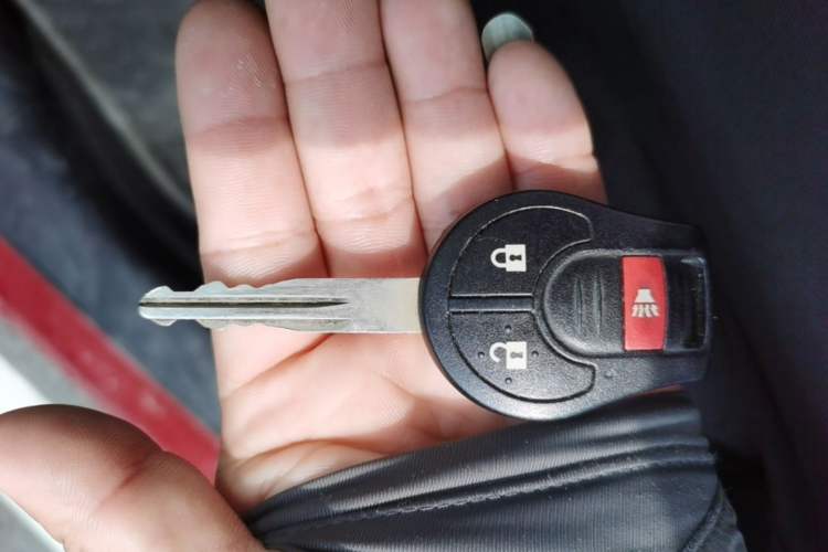 Used Nissan Tiida 2011 1.6L CVT Comfort Model Vehicle Key