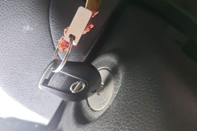 Used Nissan Tiida 2011 1.6L CVT Comfort Model Vehicle Key