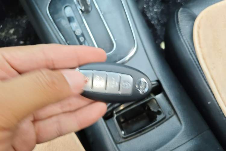 Used Nissan Tiida 2011 1.6L CVT Luxury Edition Vehicle Key