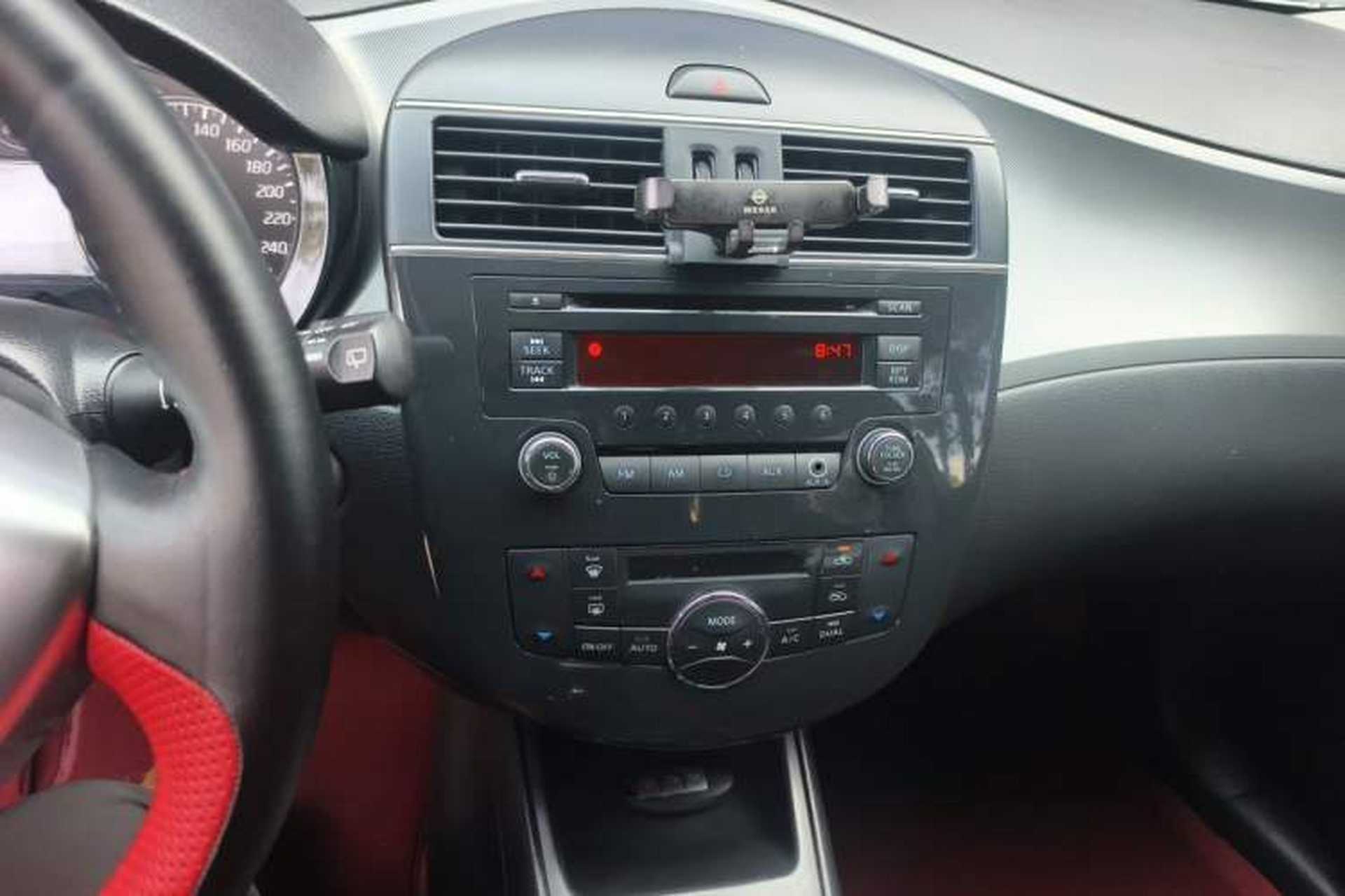 Used Nissan Tiida 2011 1.6T Manual Xuan Dong Edition Audio And AC Panel