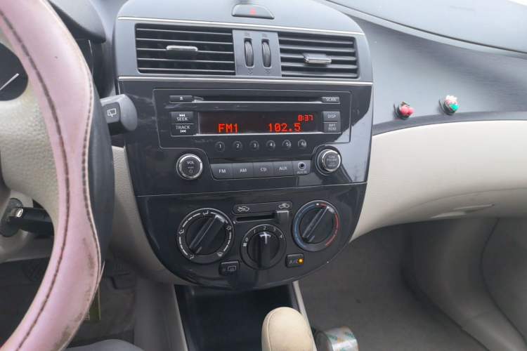 Used Nissan Tiida 2011 1.6L CVT Smart Version Audio And AC Panel