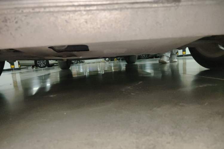 Used Nissan Tiida 2011 1.6L CVT Smart Version Chassis Front