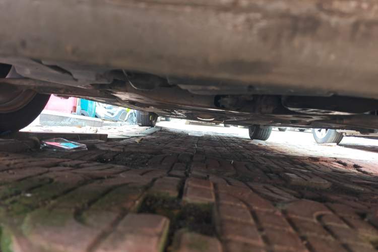 Used Nissan Tiida 2011 1.6L CVT Smart Version Chassis Front