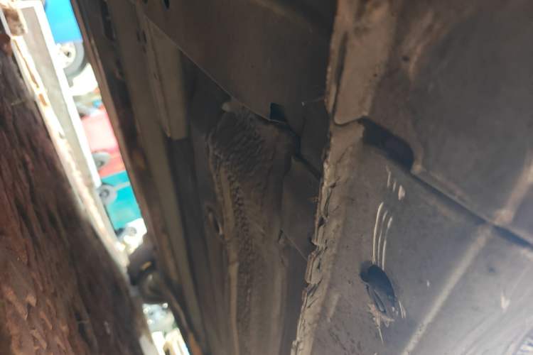 Used Nissan Tiida 2011 1.6L CVT Smart Version Chassis Front Left