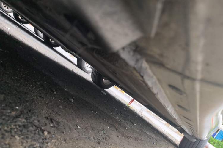 Used Nissan Tiida 2011 1.6L CVT Smart Version Chassis Front Left