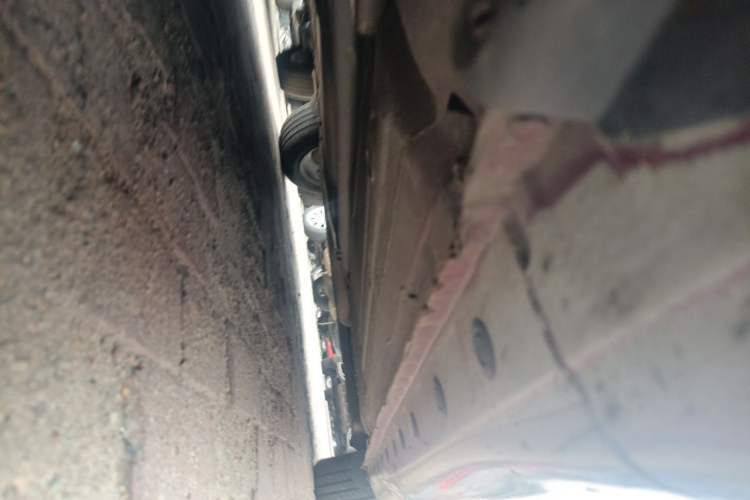 Used Nissan Tiida 2011 1.6L CVT Comfort Model Chassis Front Left