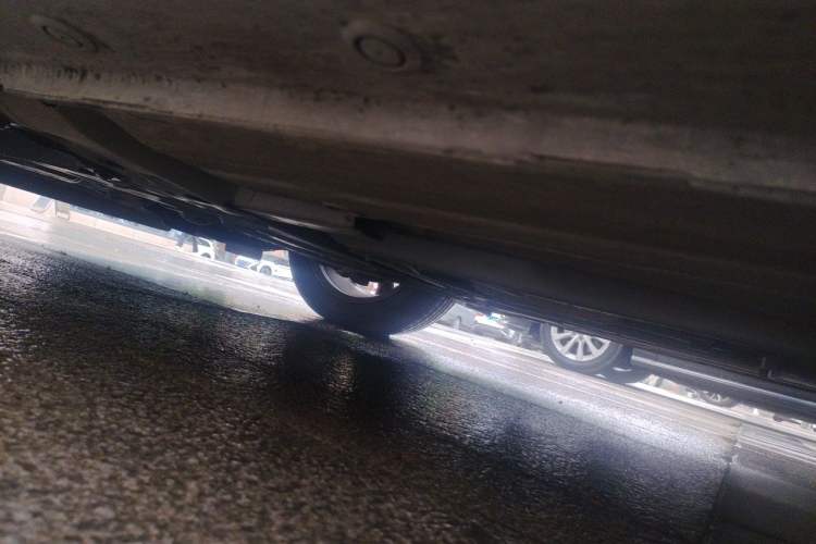 Used Nissan Tiida 2011 1.6L CVT Smart Version Chassis Front Left