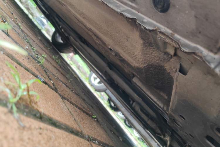 Used Nissan Tiida 2011 1.6L CVT Smart Version Chassis Front Right