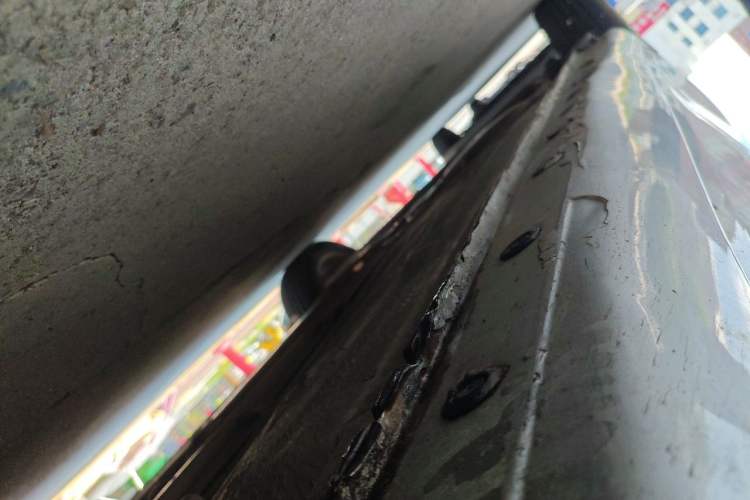 Used Nissan Tiida 2011 1.6L Manual Comfort Edition Chassis Front Right