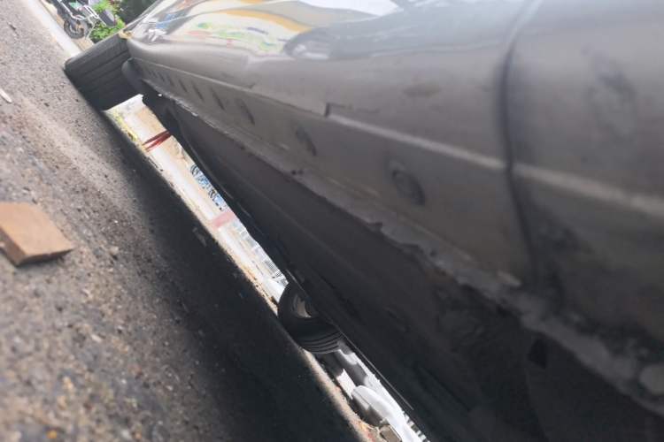 Used Nissan Tiida 2011 1.6L CVT Smart Version Chassis Front Right