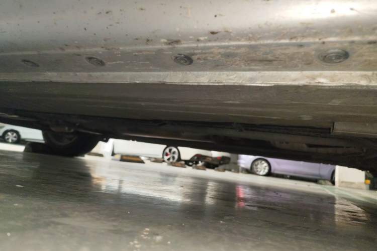 Used Nissan Tiida 2011 1.6L CVT Comfort Model Chassis Front Right