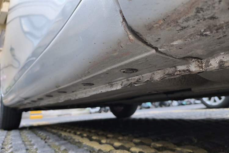 Used Nissan Tiida 2011 1.6L CVT Comfort Model Chassis Front Right